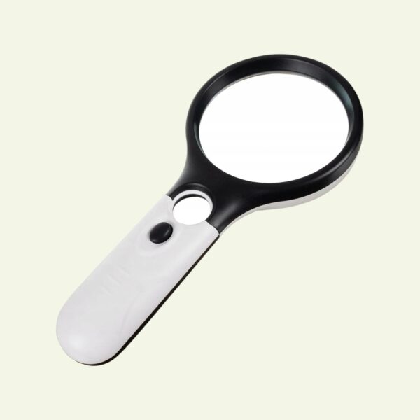 Lupa s LED osvetlením pre jednoduché odhalenie škodcov